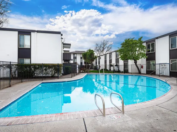 Sandpiper Apartments