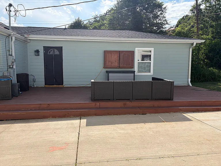 1240 Skyview Rd — Photo 22