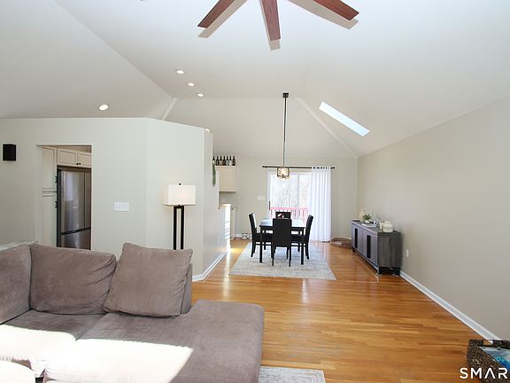 5th image of 130 Bear Swamp Road