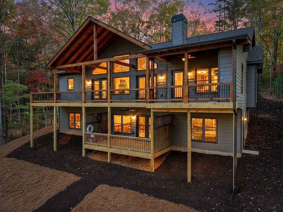 4th image of 382 Pocaset Dr