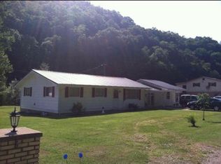 14811 Ky Route 122, Hi Hat, KY 41636