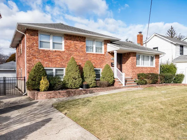 844 Arthur Street, West Hempstead, NY 11552