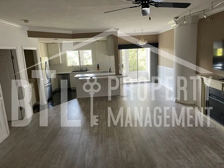 120 Oxford Ct #1 — Photo 9