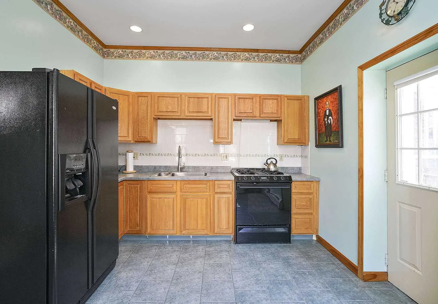 5 bed, $5,000 — Photo 4