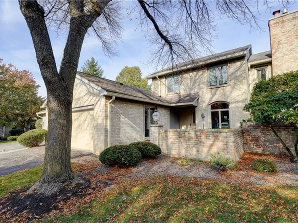 28 Tobey Ct, Pittsford, NY 14534