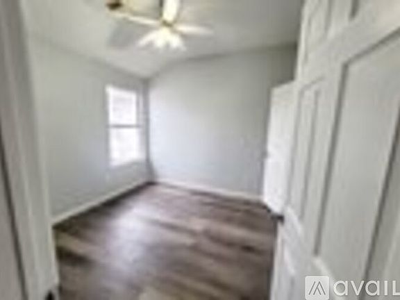 4th image of 4719 Cashel Cir