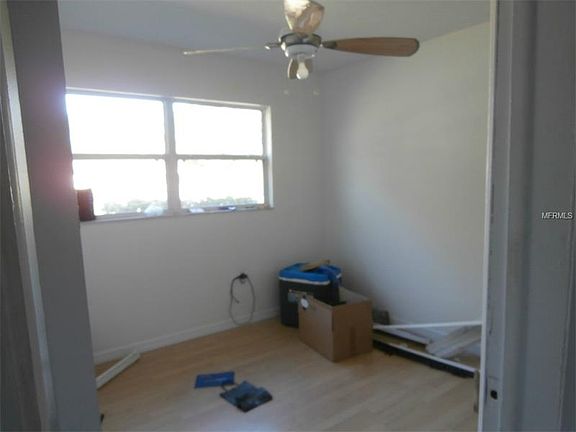 4th image of 1957 28th Avenue Dr W