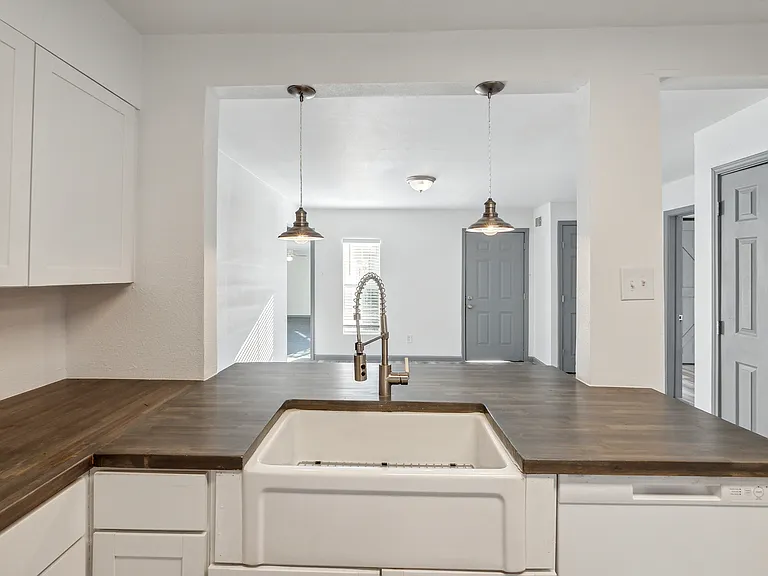 843 Zachry Dr — Photo 20