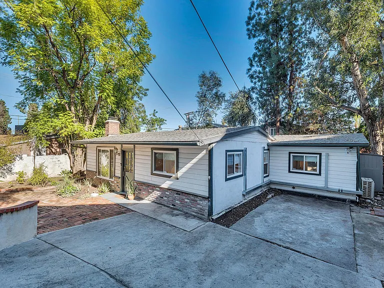 5338 Campo Rd — Photo 23