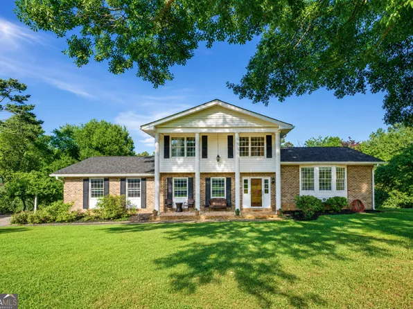 43 Ridgeview Dr SE, Silver Creek, GA 30173