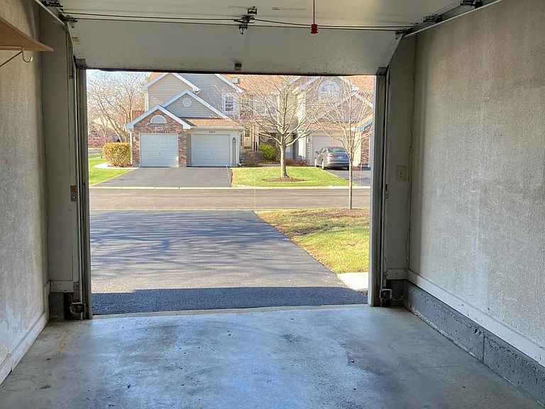 1351 Ridgefield Cir — Photo 11