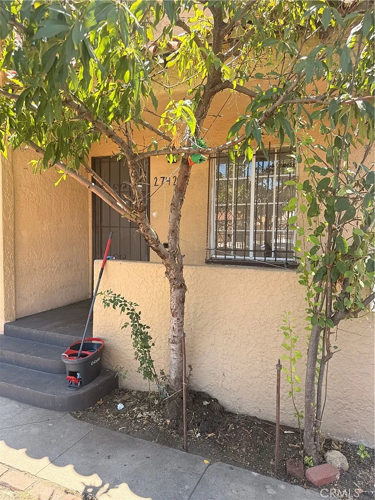 2 bed, 984 sqft, $2,650 — Photo 2