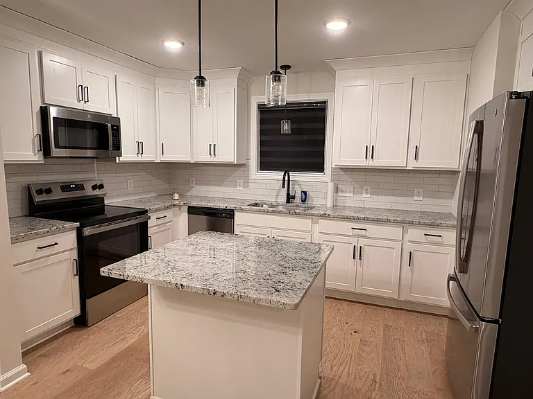 205 Norris Dr — Photo 5