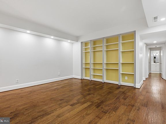 2nd image of 2127 California St NW APT 102