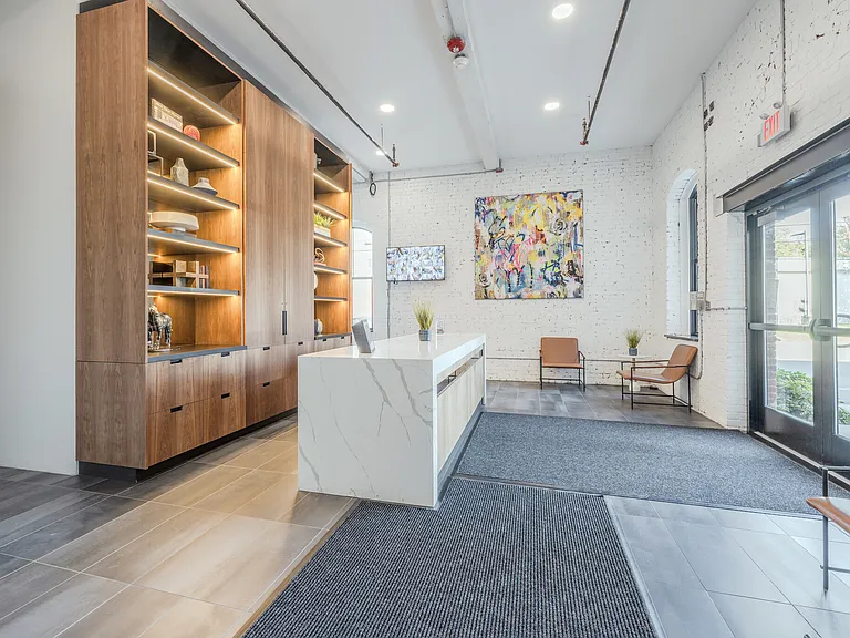 556 Atwells Ave — Photo 37