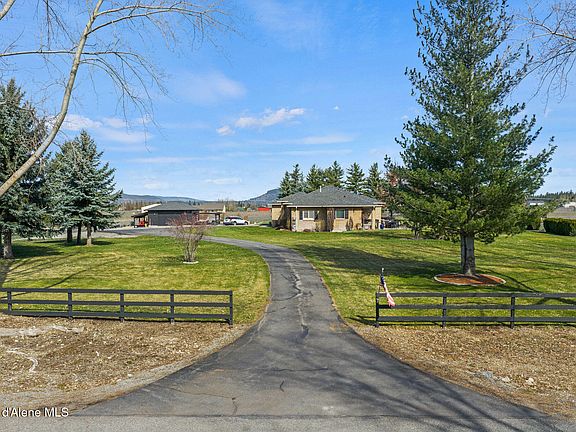 2nd image of 2069 W Diamond Bar Rd