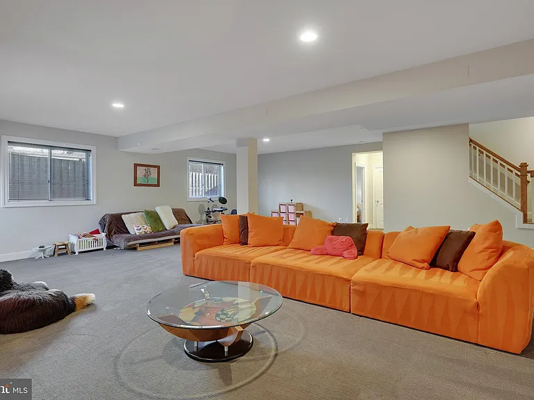 5922 Chesterbrook Rd — Photo 71