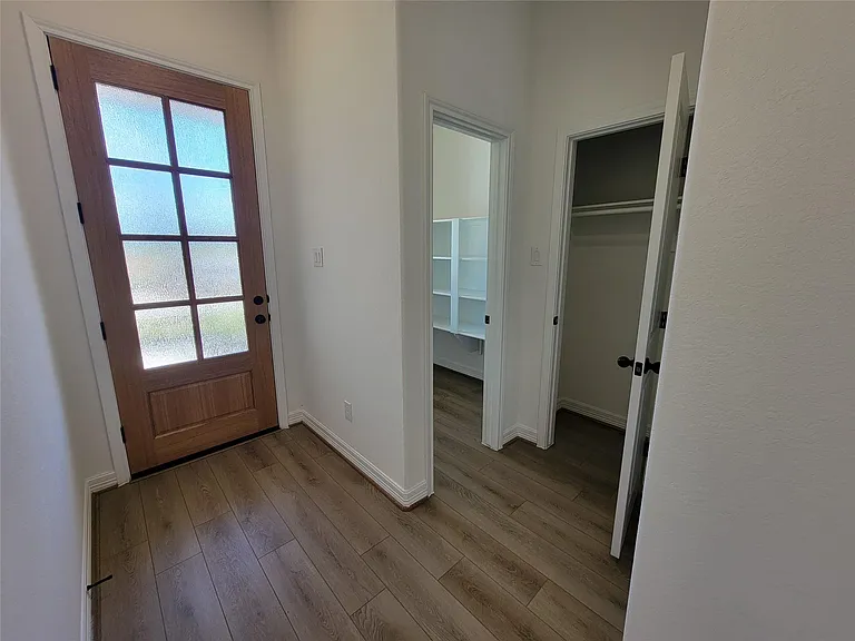 21651 Foxes Trove Trl — Photo 2