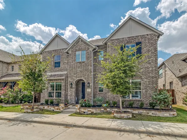 12679 Royal Oaks Ln, Farmers Branch, TX 75234