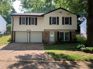 2404 Cambridge Rd, High Ridge, MO 63049