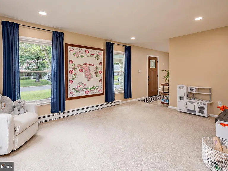15005 Narrows Ln — Photo 8
