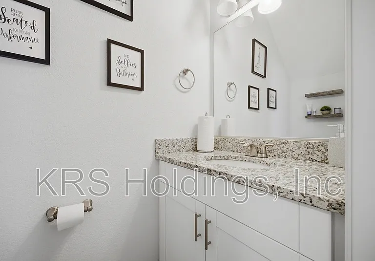 612 Smith St — Photo 6