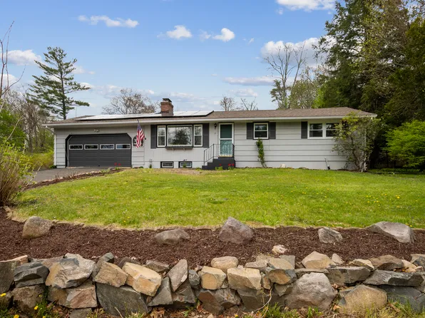 11 Mountain Ledge Road, Avon, CT 06001