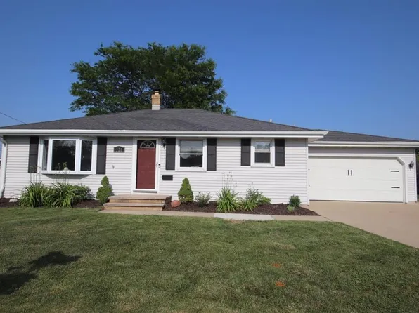 321 South HELEN STREET, WI 54136