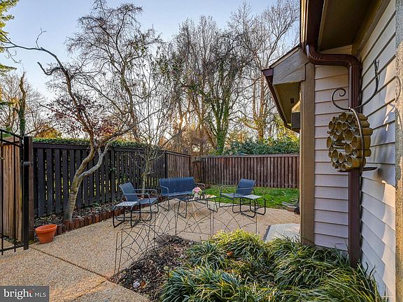 4th image of 8011 Melody Ln #8011
