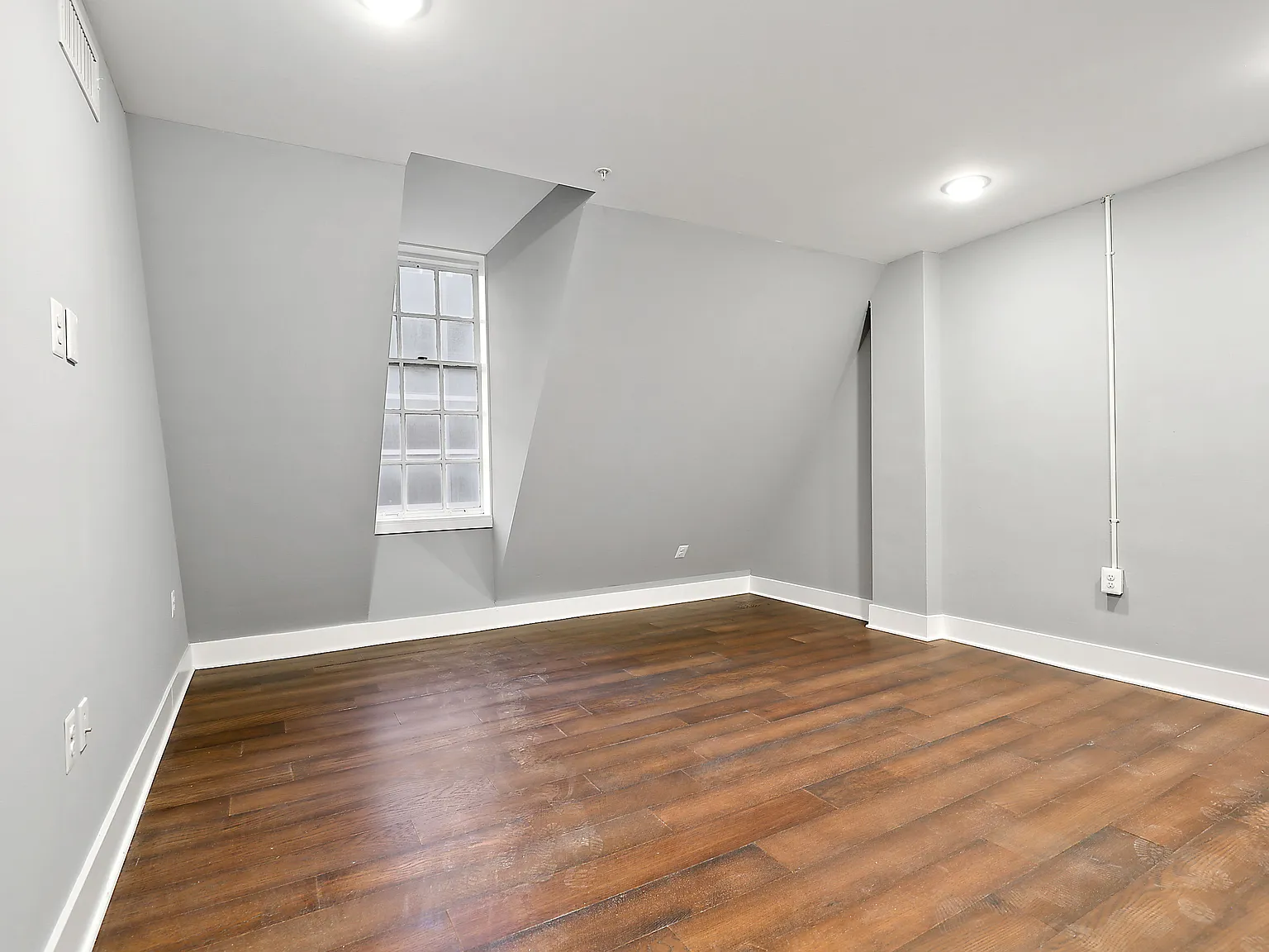 19 E. Fayette Street — Photo 4