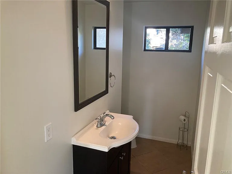 818 Nardo Rd — Photo 2