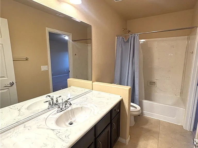 6435 Grande River Ct — Photo 62