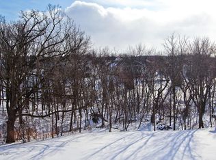 5521 Leslie Ln SW, Rochester, MN 55902