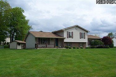 1st image of 3455 Meanderwood Dr
