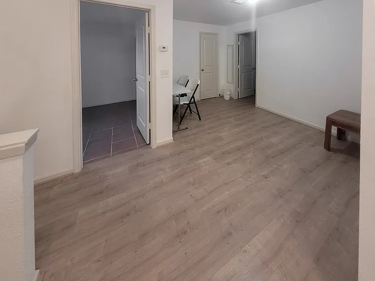 Sharpcrest St — Photo 10