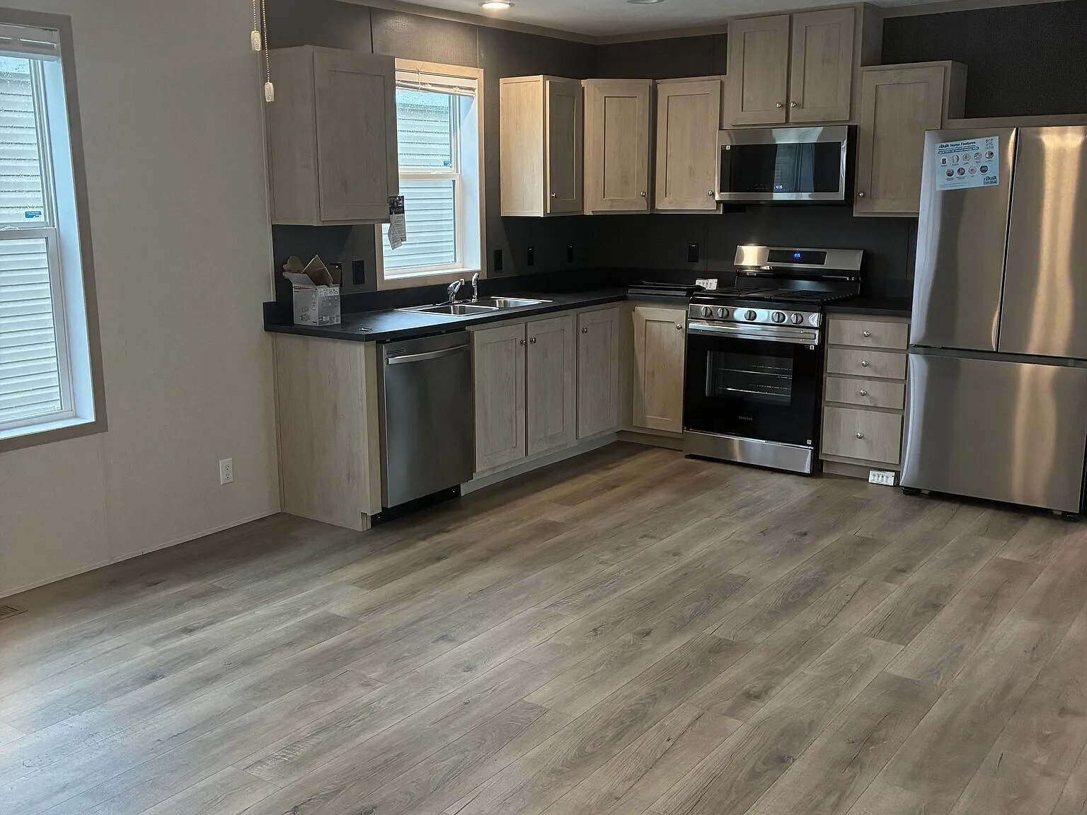 Brand New Mobile Home 2bed / 2 bath — Photo 2