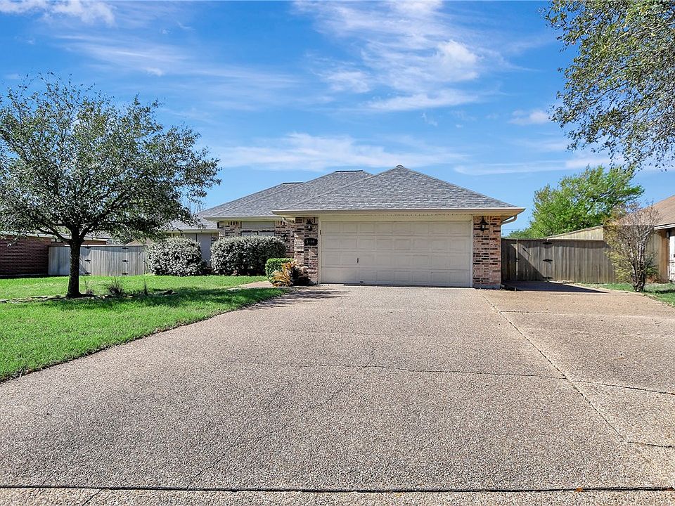 1st image of 2804 Pueblo Ct N