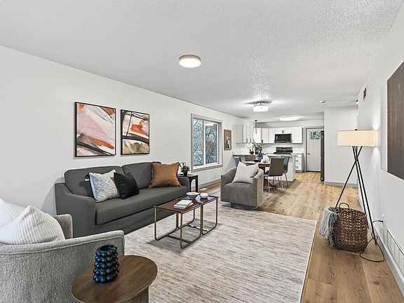 5th image of 273 Butler Ave E