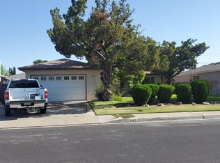 647 W Beverly Dr, Clovis, CA 93612