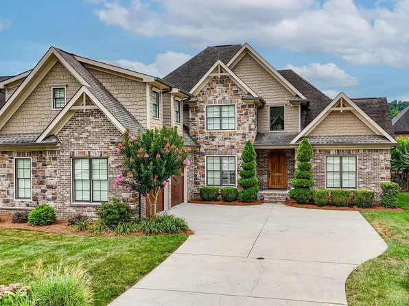 6176 Deep Canyon Rd, Hixson, TN 37343