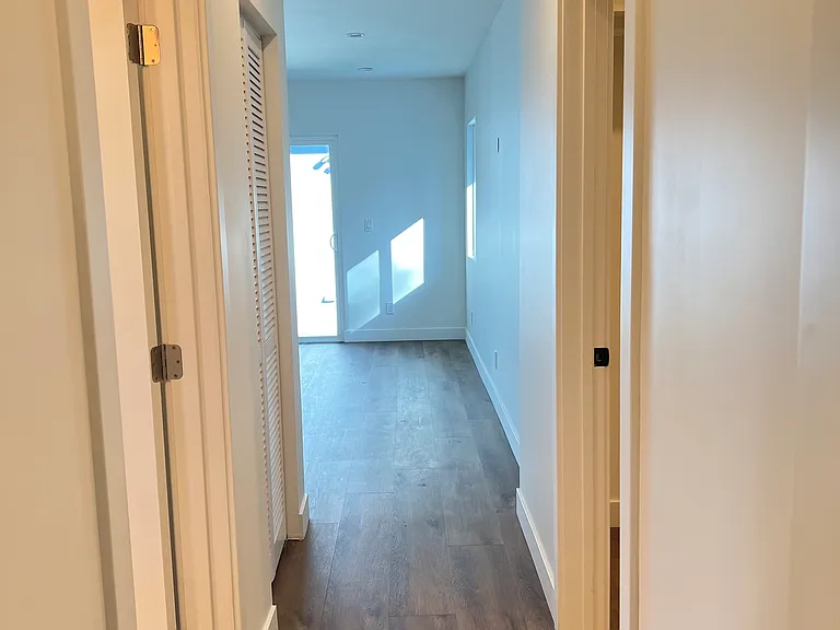 7026 Andasol Ave — Photo 19