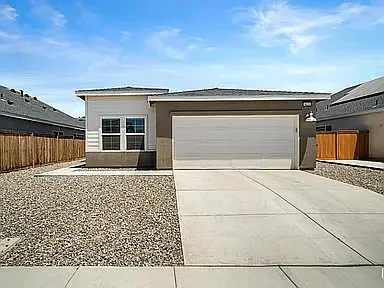 3 bed, 1400 sqft, $2,395 — Photo 2