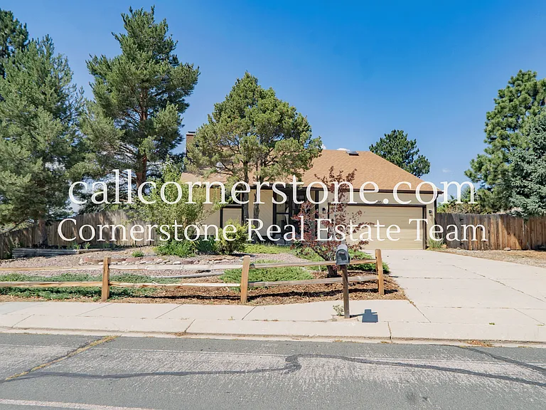 2695 Norwich Dr — Photo 25