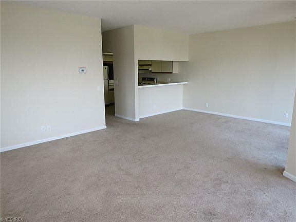 5th image of 1444 W 10th St APT 601