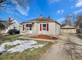 1922 Vahlen St, Madison, WI 53704