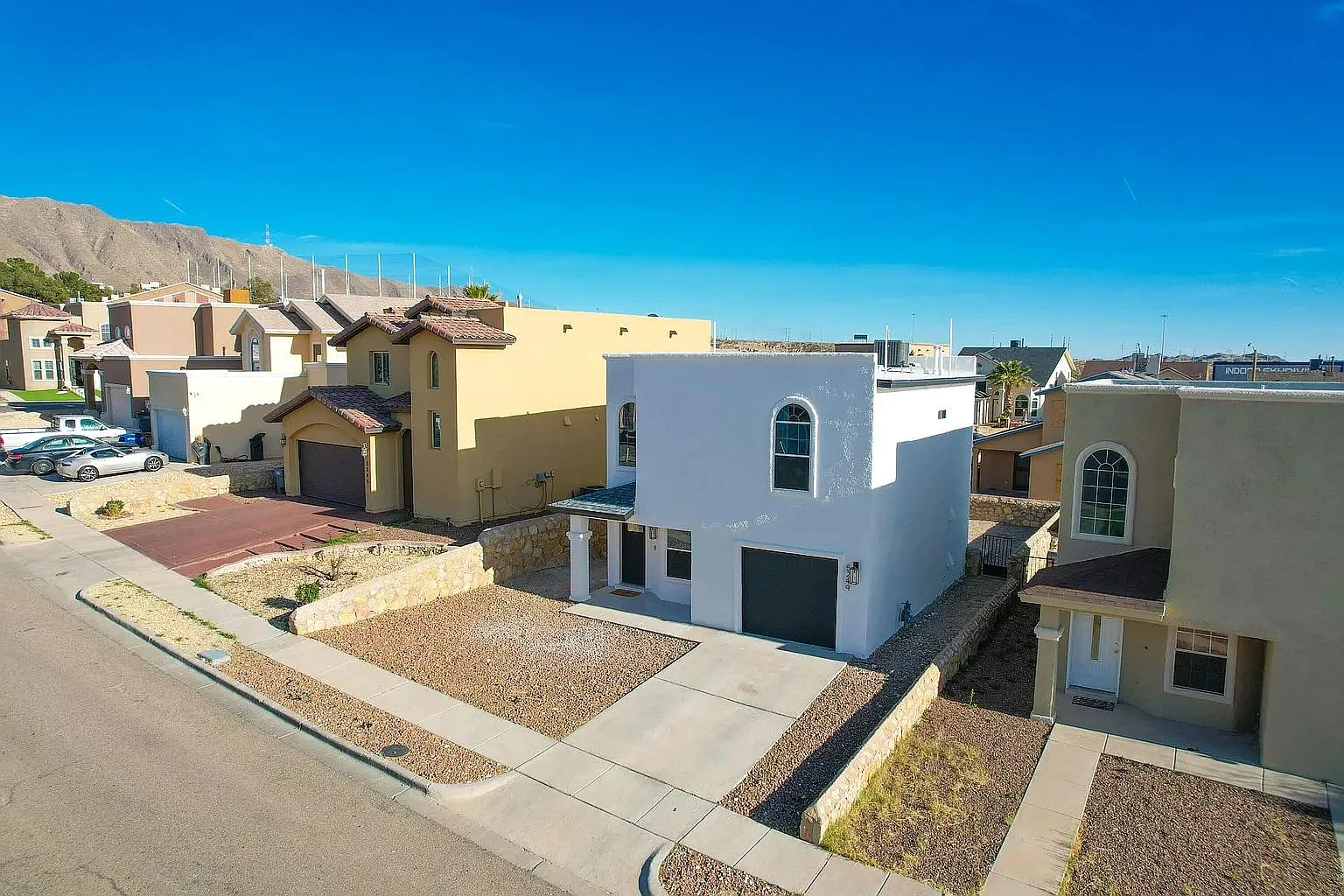 5249 Jose Cardenas Ln — Photo 4