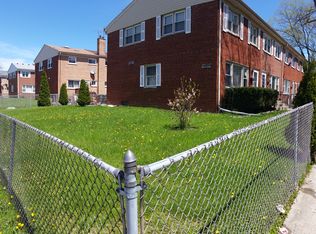 9515 Sumac Rd APT A, Des Plaines, IL 60016