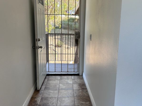 180 Las Flores Dr APT 20