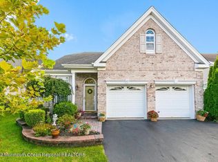 42 Jumping Brook Dr, Lakewood, NJ 08701