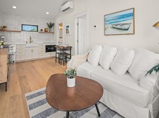 321 B Ave #3, Coronado, CA 92118